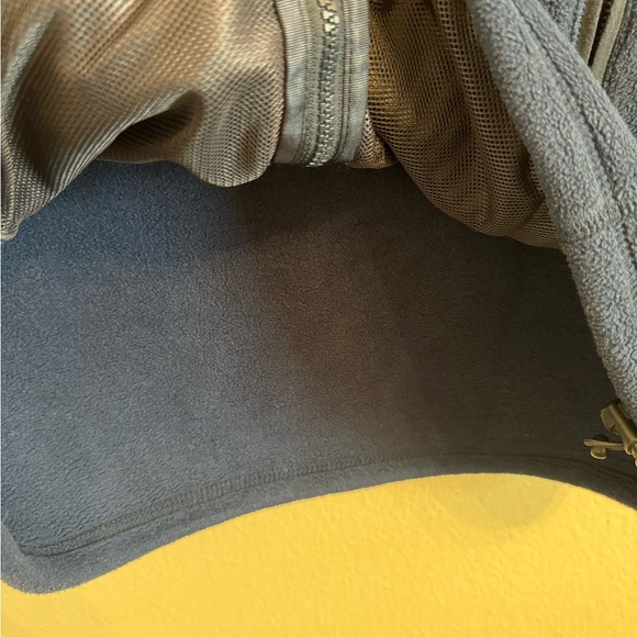 Vineyard Vines Men’s navy Medium Sweater Fleece Vest - Picture 8 of 15